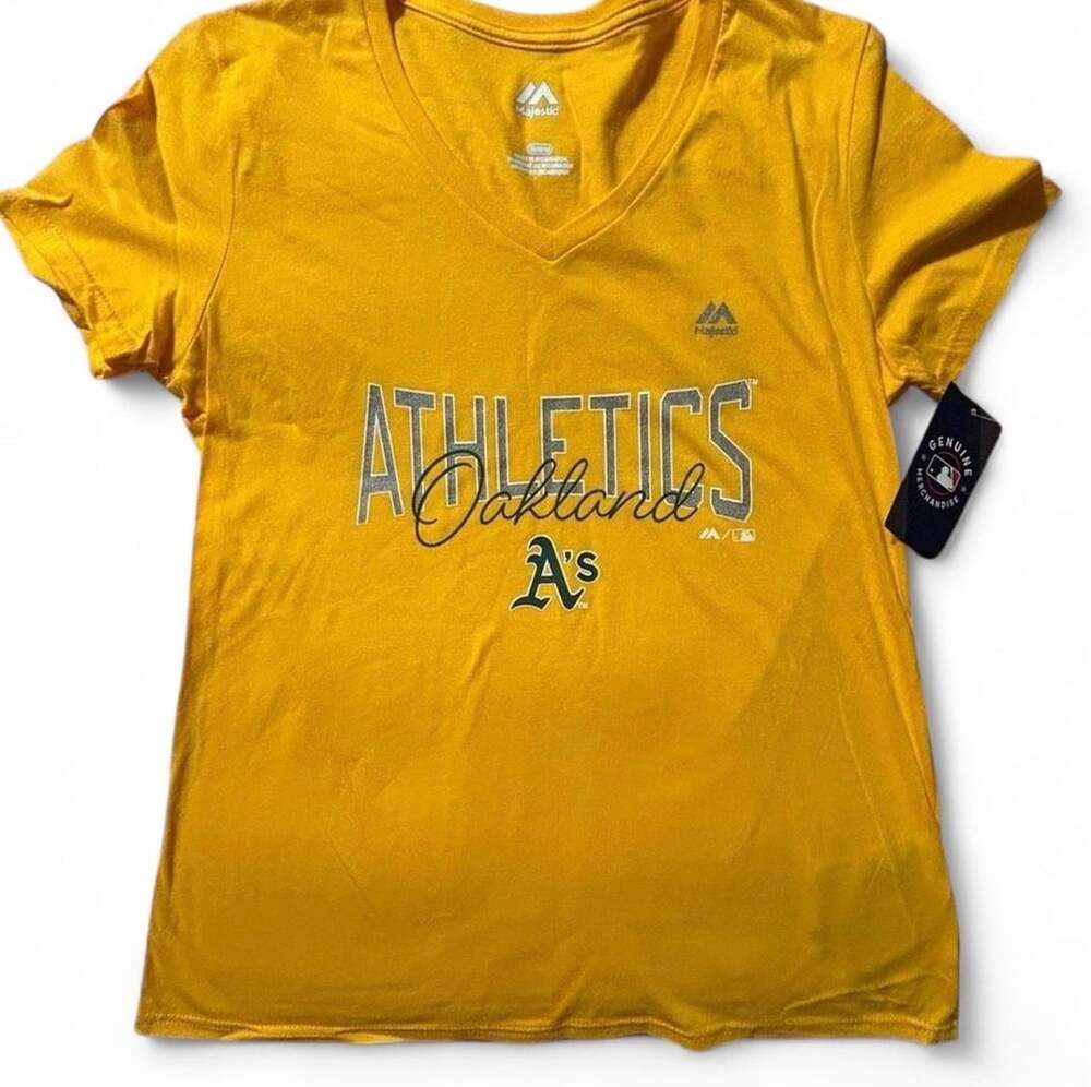 Majestic Oakland Athletics T-Shirt Size M Yellow V-Neck